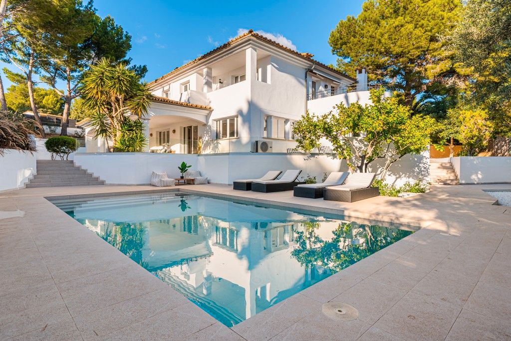 Piscina de Casa o chalet en venta en Calvià con Aire acondicionado, Calefacción y Jardín privado