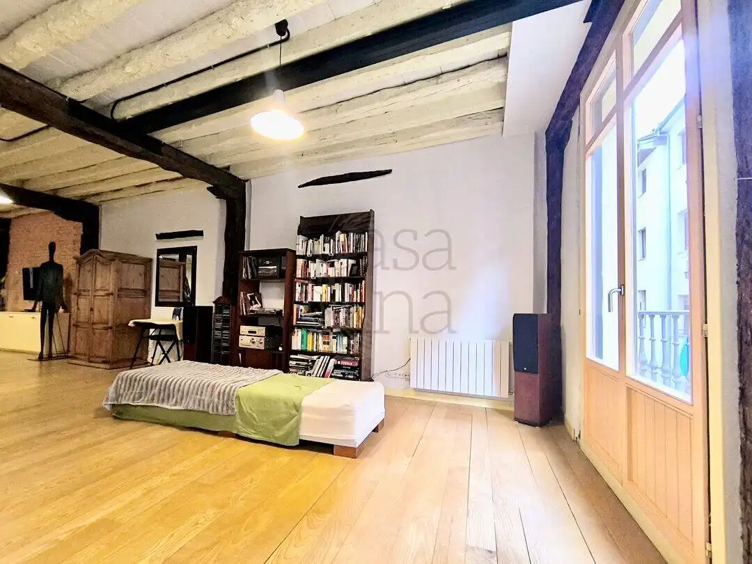 Habitación de Piso en venta en Bilbao  con Calefacción, Terraza y Balcón