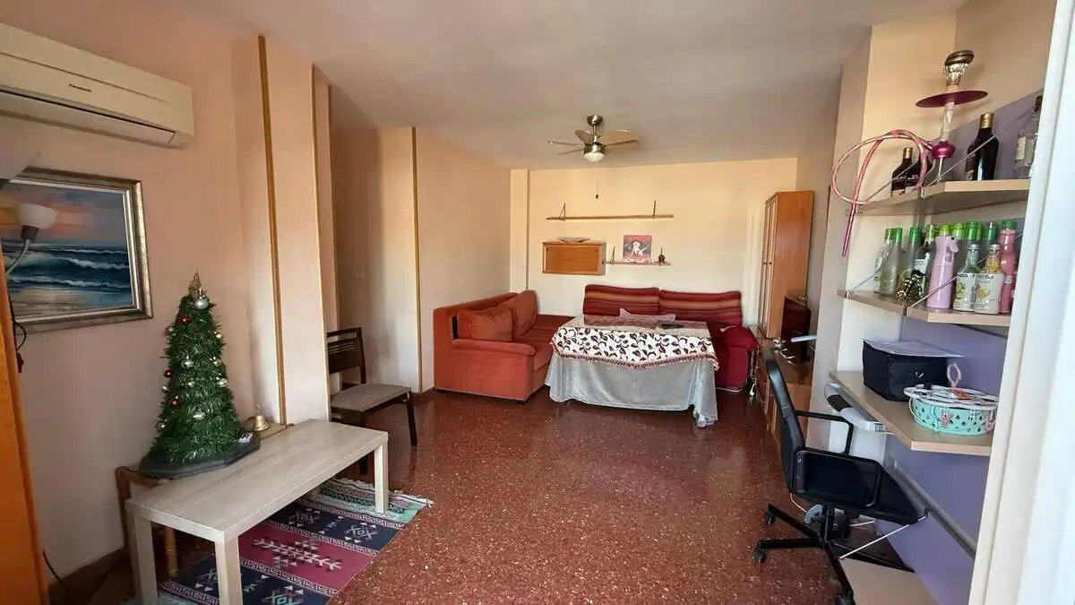 Wohnzimmer von Dachboden zum Verkauf in Granada mit Klimaanlage, Heizung und Terrasse