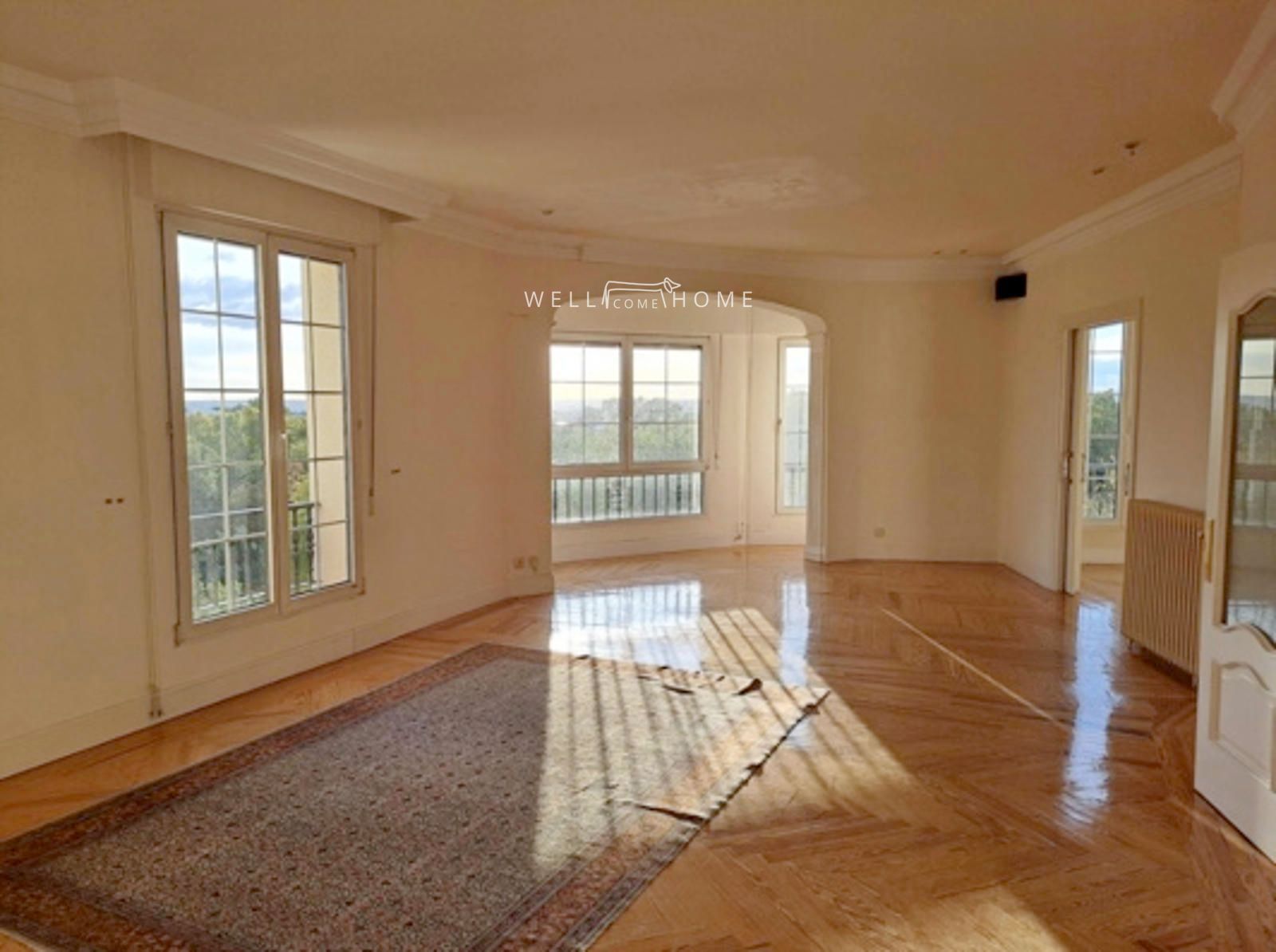 Vista exterior de Àtic en venda en  Madrid Capital amb Calefacció, Parquet i Terrassa