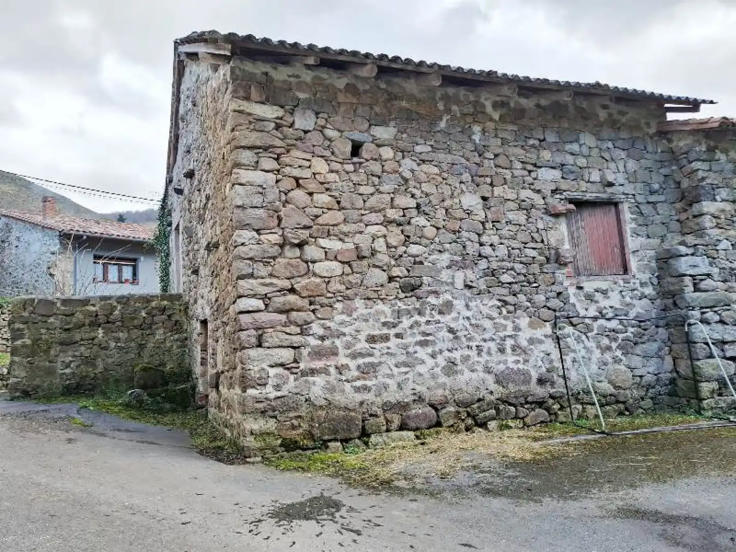 Vista exterior de Casa adosada en venta en Los Tojos  con Jardín privado y Trastero