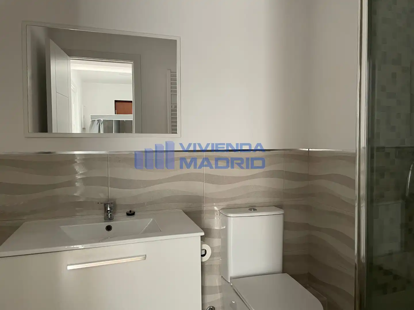 Baño de Piso en venta en Coslada con Calefacción