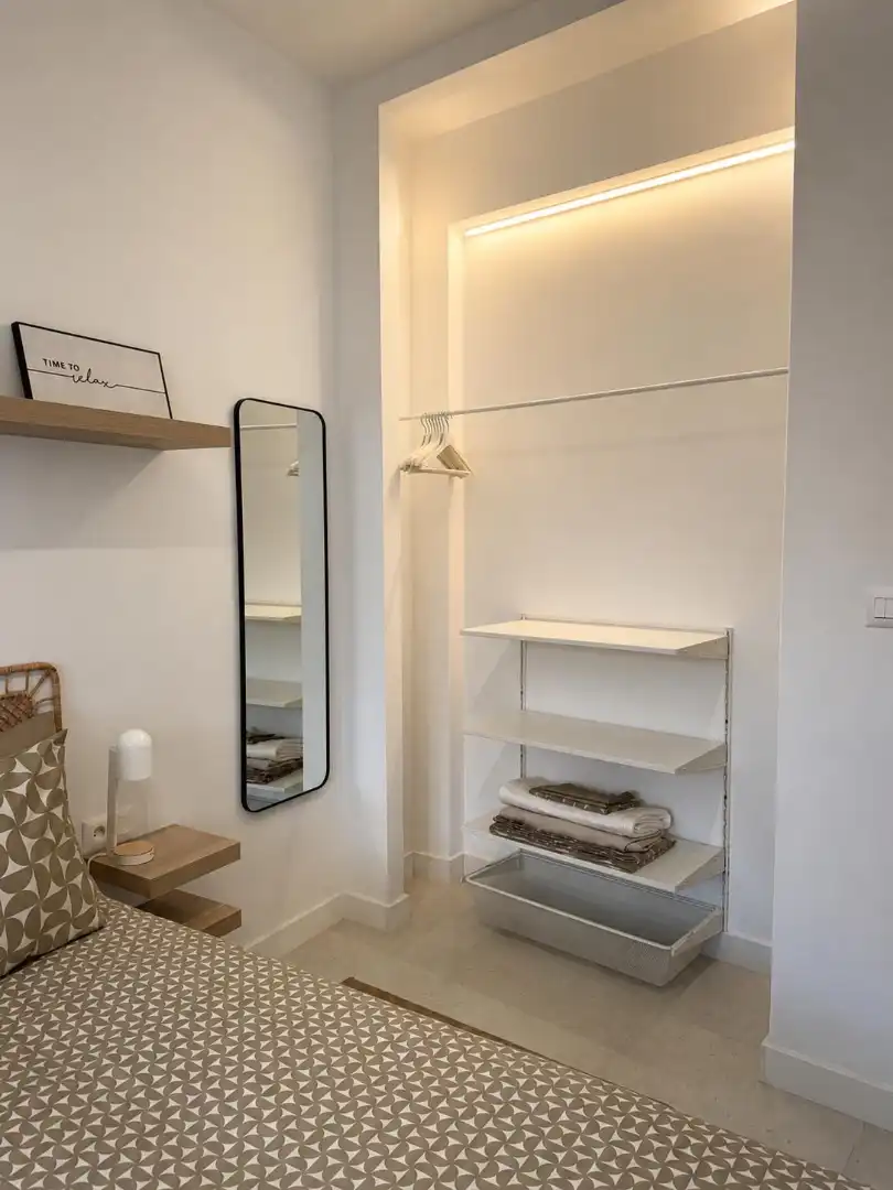 Bedroom of Apartments for rent in Santa Cruz de Tenerife  with Furnished, Oven and TV