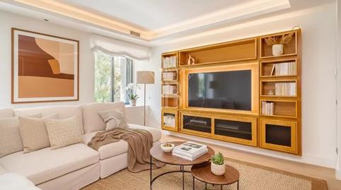 Photo 5 of Flat to rent in Jerónimos, Madrid