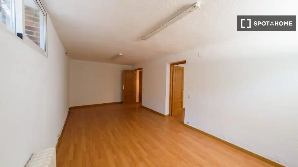 Flat for rent in Las Rozas de Madrid  with Air Conditioner, Heating and Furnished