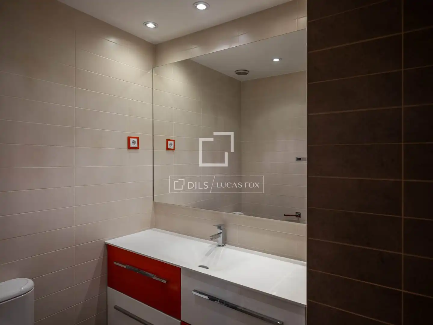 Badezimmer von Wohnung zur Miete in Majadahonda mit Klimaanlage, Heizung und Privatgarten