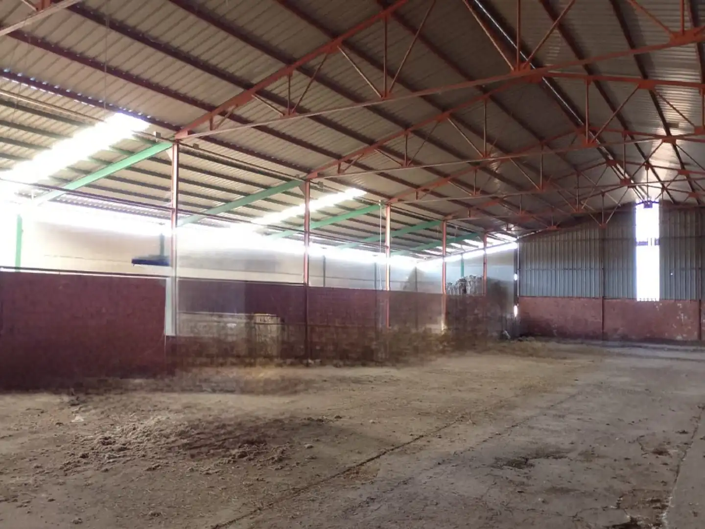 Fabrikhallen zum Verkauf in Sancti-Spíritus (Badajoz)