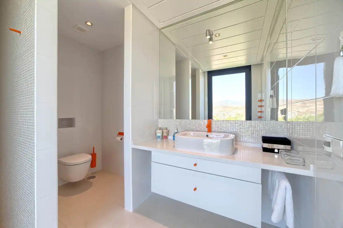 Casa con piscina en venta en Benahavís pueblo, imagen 18