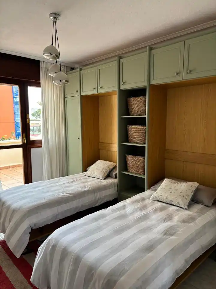 Schlafzimmer von Haus oder Chalet zur Miete in Laredo mit Privatgarten und Terrasse