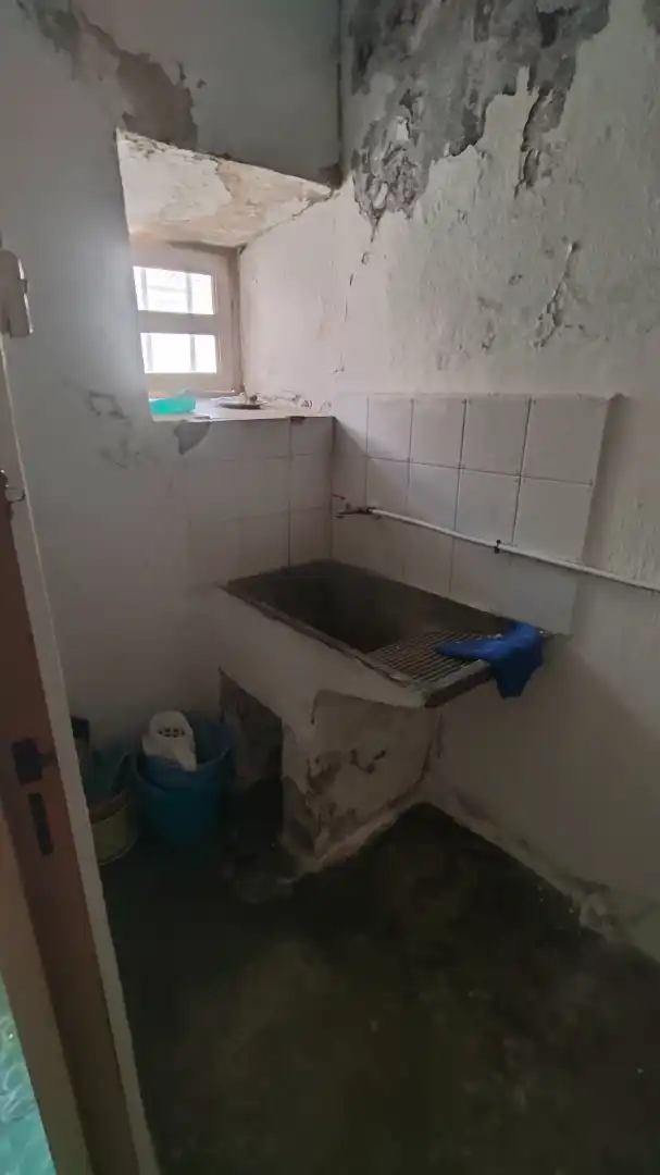 Bany de Casa o xalet en venda en Baza amb Moblat