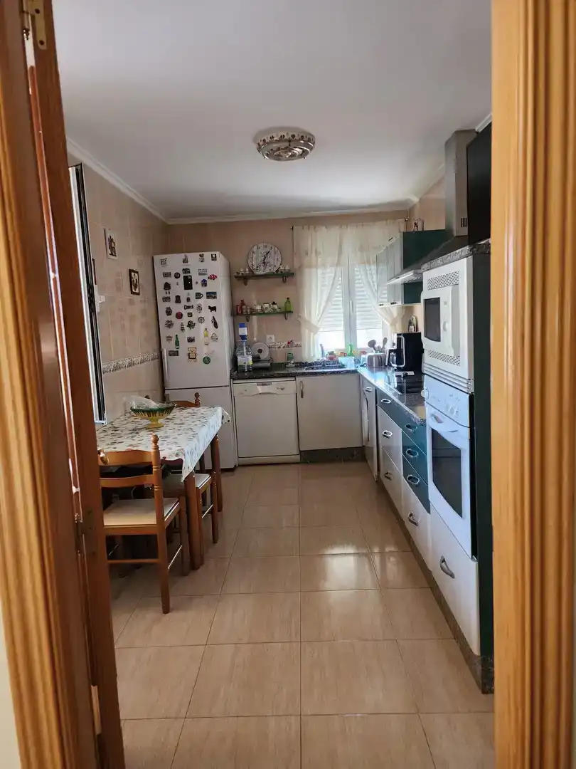 Cocina de Piso en venta en Alfaraz de Sayago con Jardín privado, Piscina y Amueblado