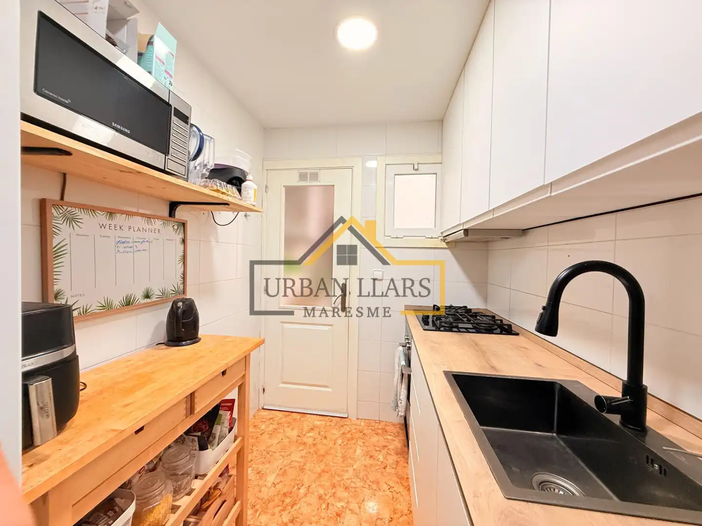 Kitchen of Flat for sale in Mataró