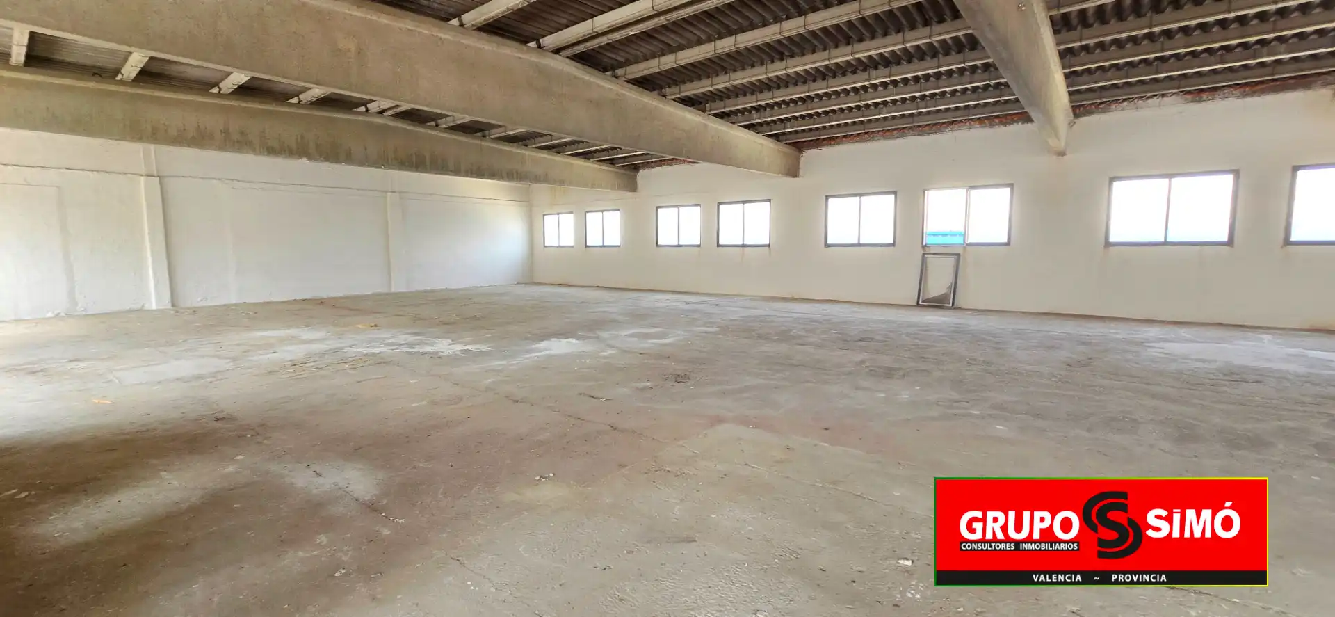 Nave industrial en venta en Picassent
