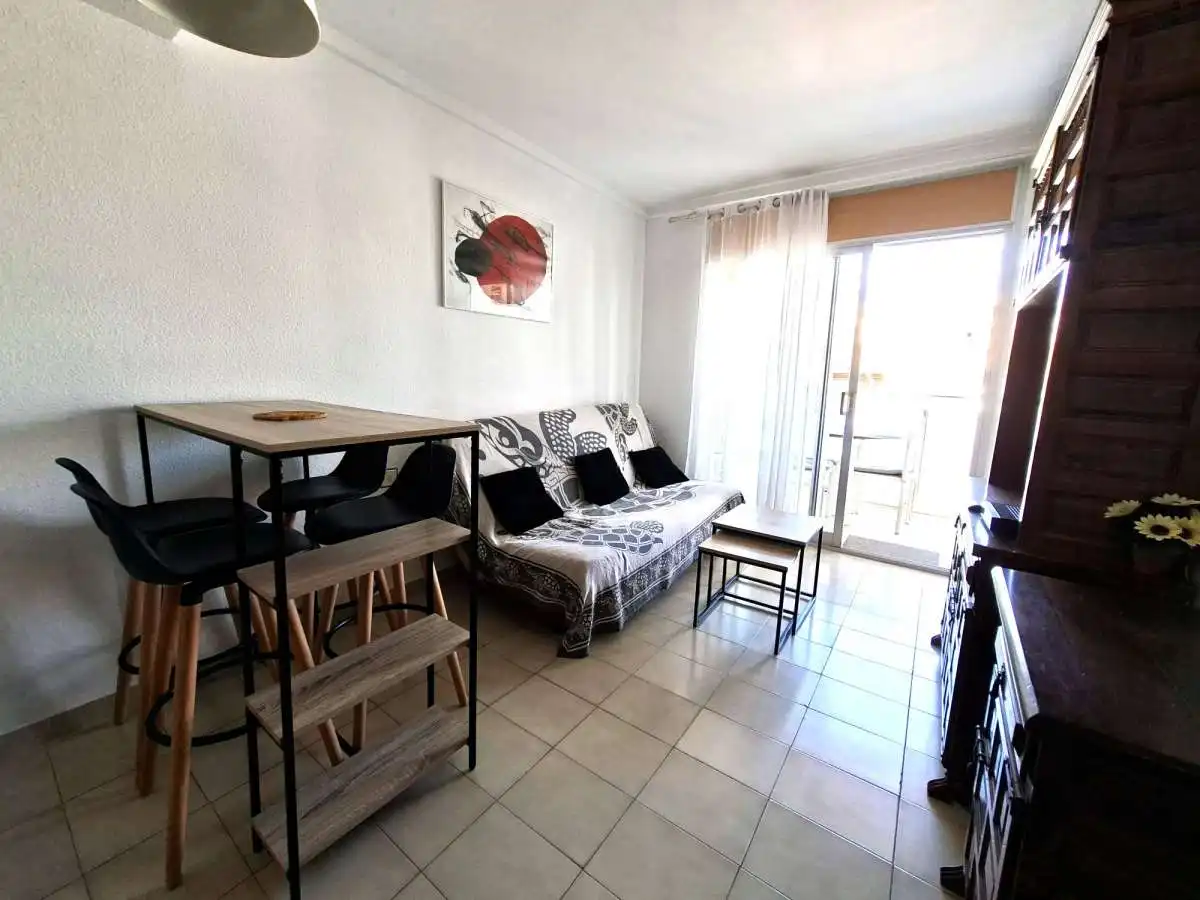 Living room of Apartments for sale in Roses