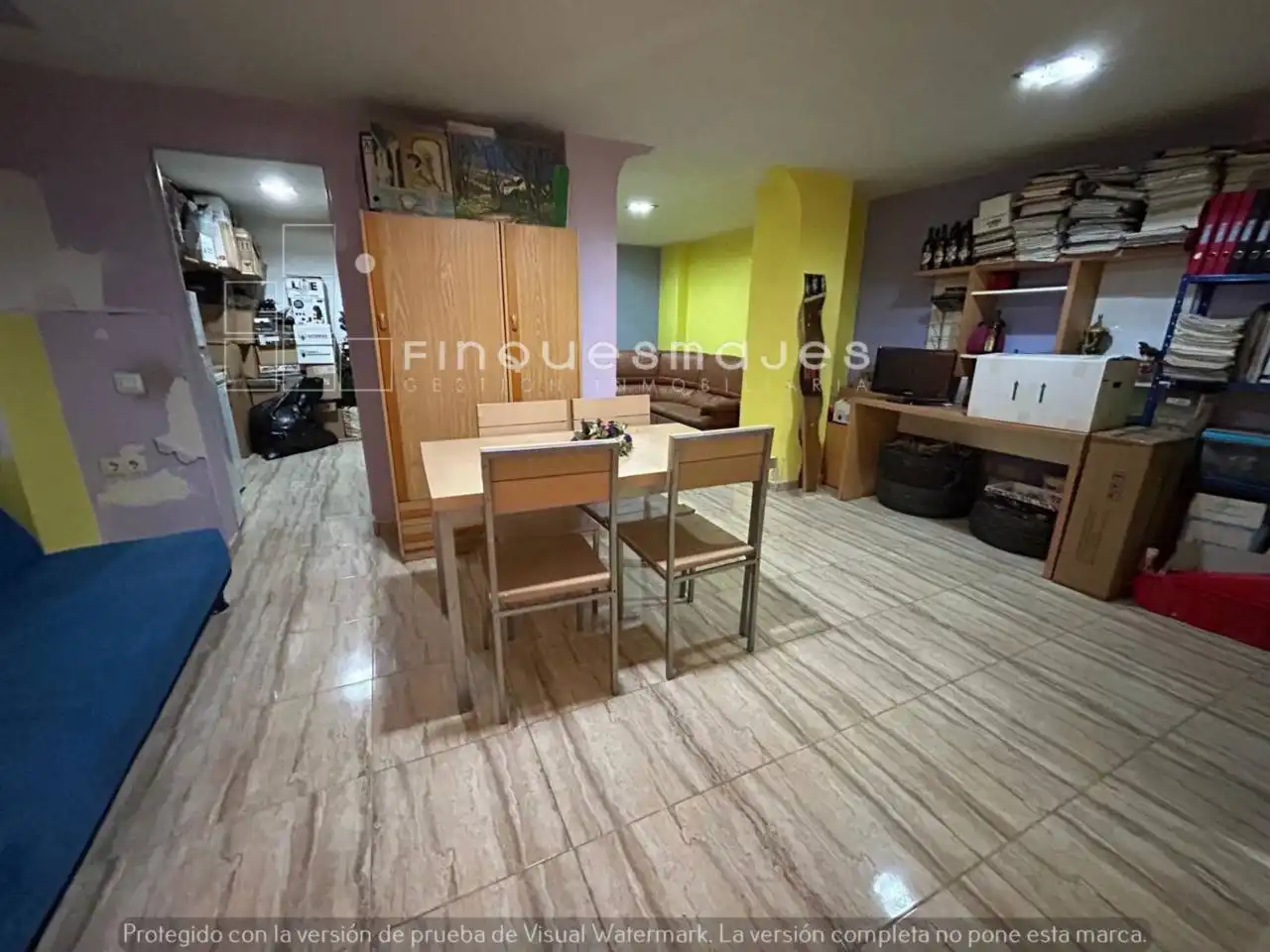 Cocina de Local en venta en L'Hospitalet de Llobregat con Aire acondicionado
