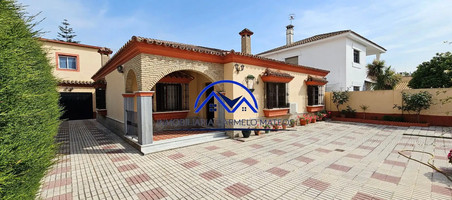 Exterior view of Houses for sale in Sanlúcar de Barrameda  with Air Conditioner, Private garden and Storage room