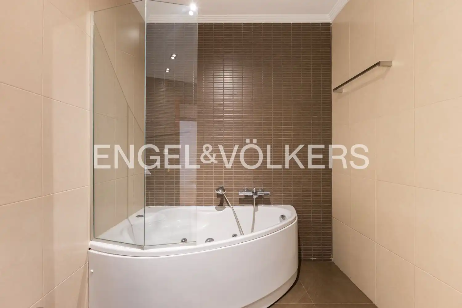 Bathroom of Duplexes for sale in Gandia  with Air Conditioner, Heating and Terrace
