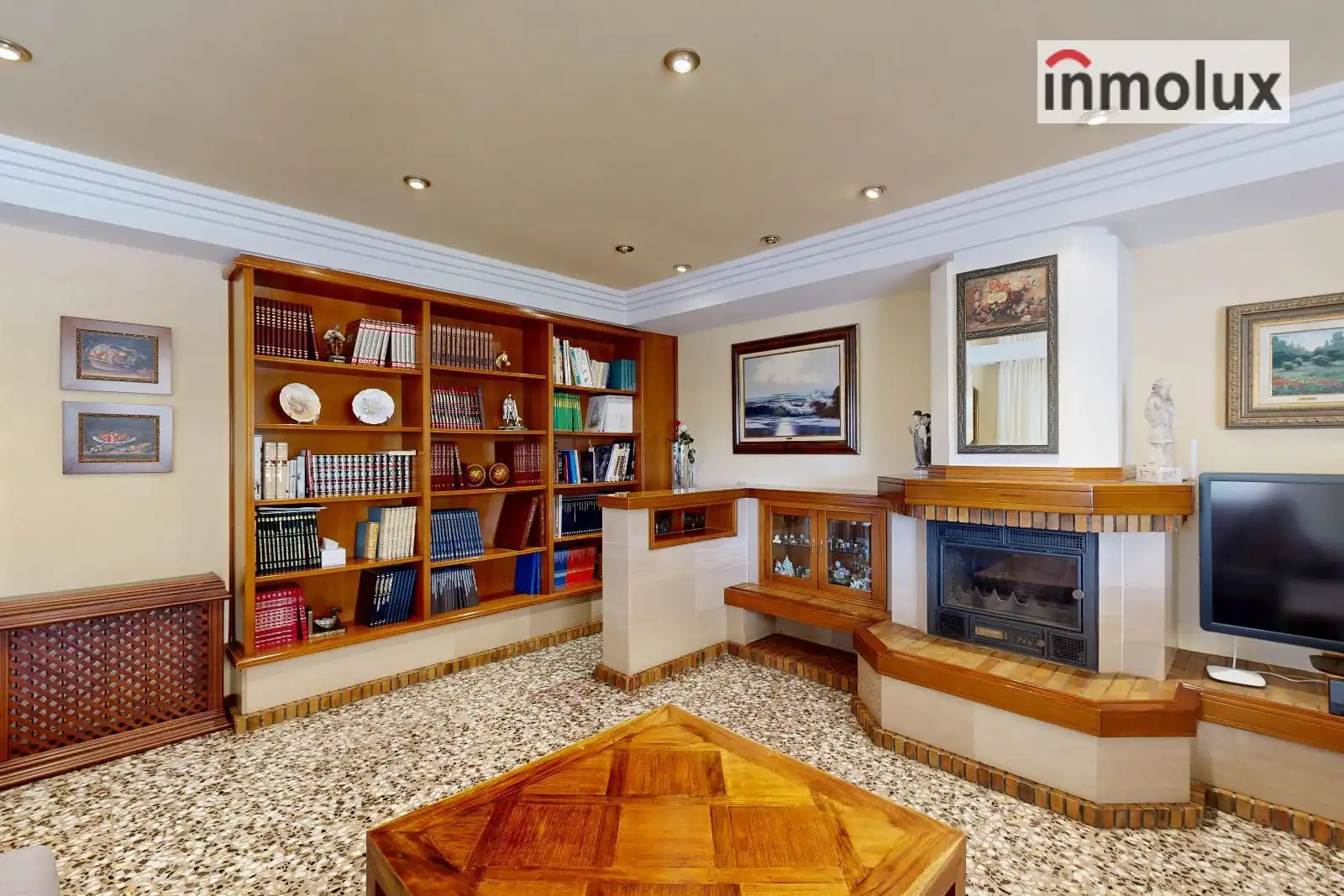 Detached house with pool for sale in Calle Formentera, imagen 9