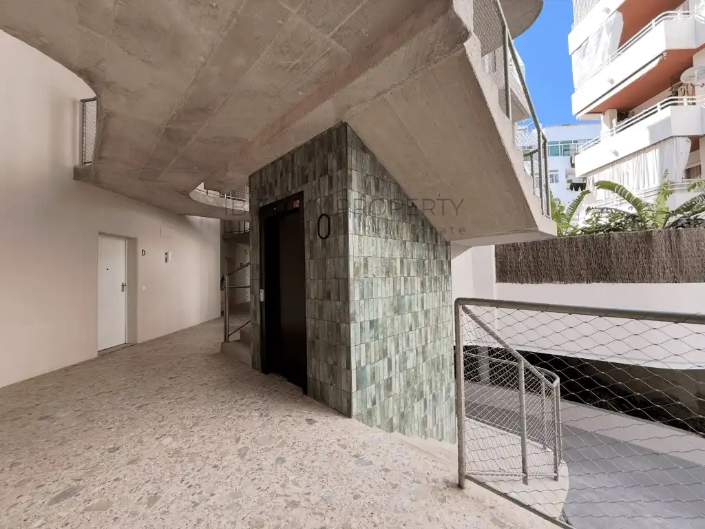 Mini appartamento con piscina in affitto a Calle Carles Roman Ferrer, imagen 10