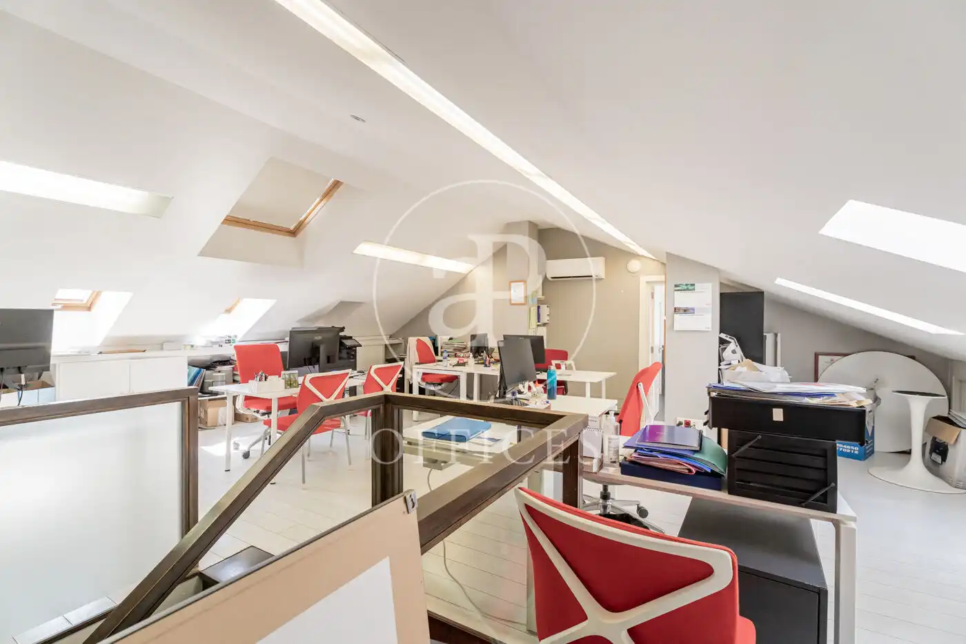 Office for rent in Madrid  with Air Conditioner