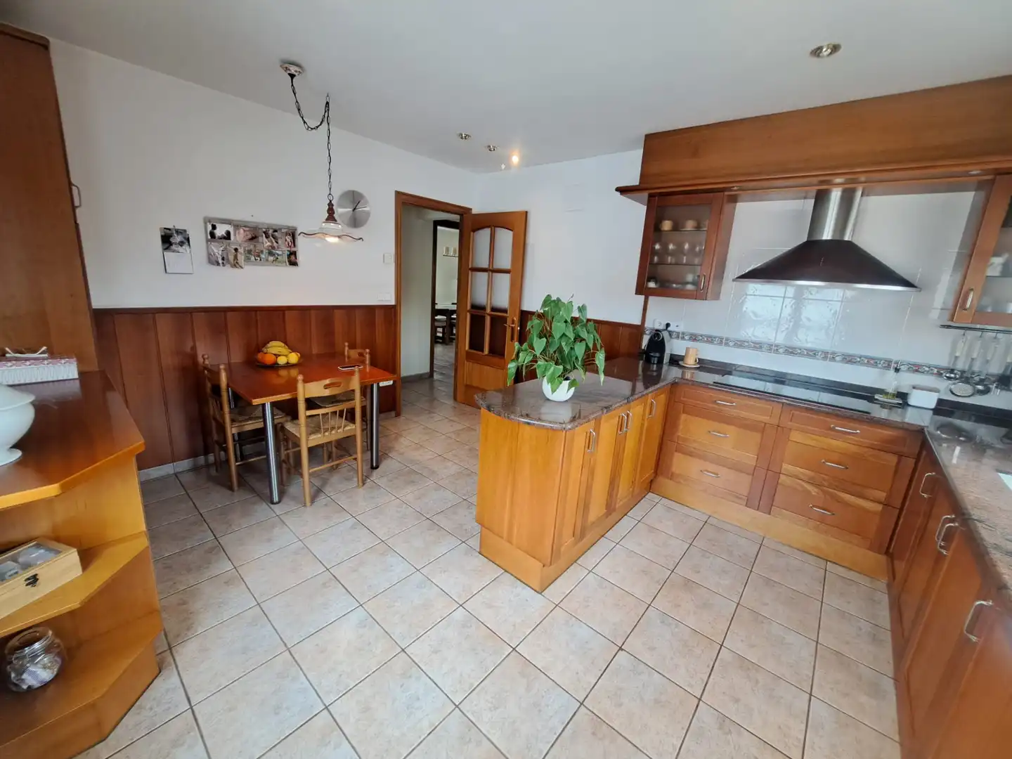 Cuina de Casa o xalet en venda en Breda amb Calefacció, Jardí privat i Terrassa