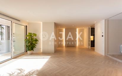 Flat for sale in  Barcelona Capital  with Air Conditioner and Terrace