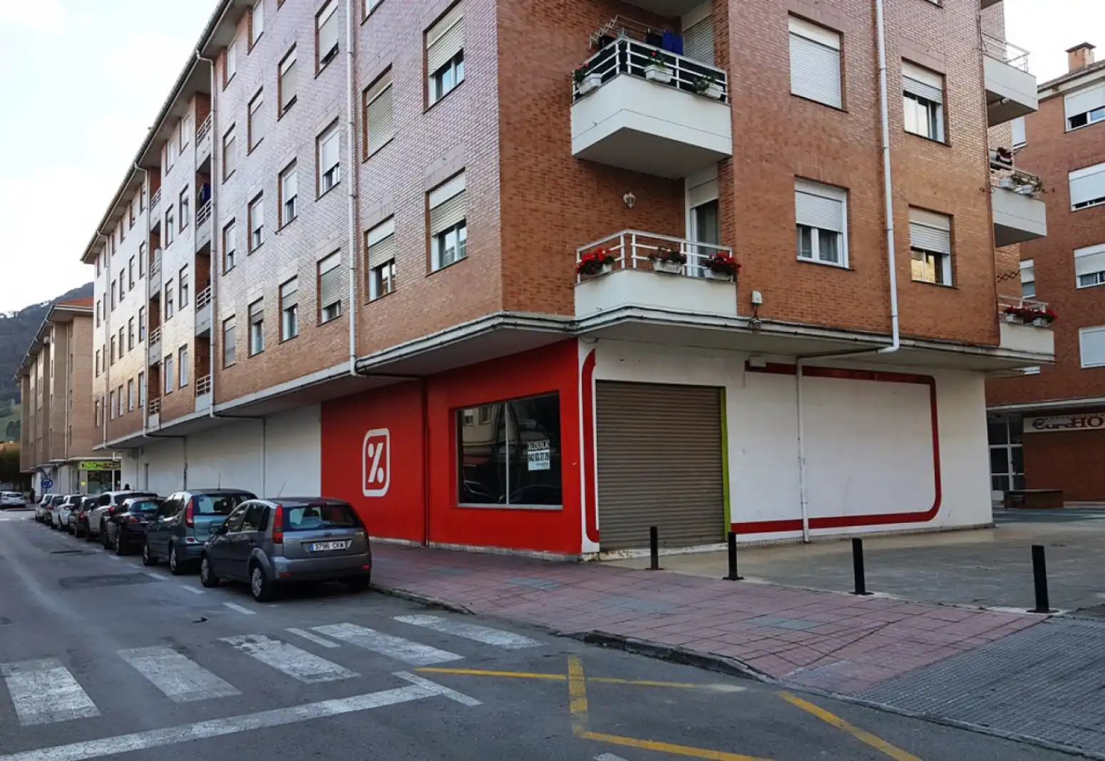 Local de lloguer en Los Corrales de Buelna  amb Aire condicionat