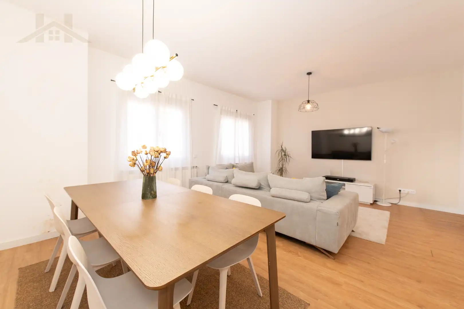 Wohnzimmer von Wohnung zum Verkauf in Tres Cantos mit Klimaanlage, Heizung und Möbliert