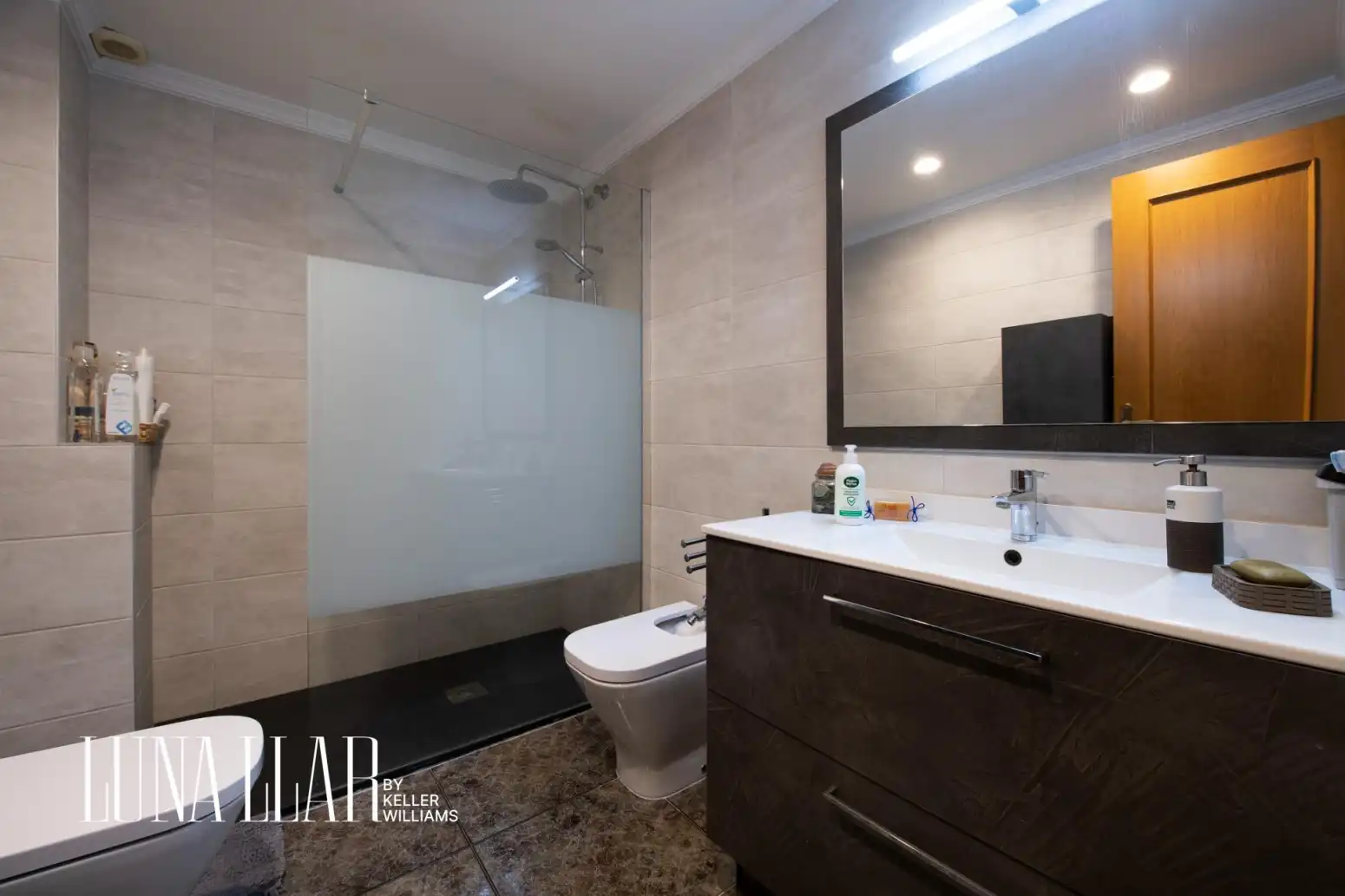 Bathroom of Flat for sale in Castelldefels