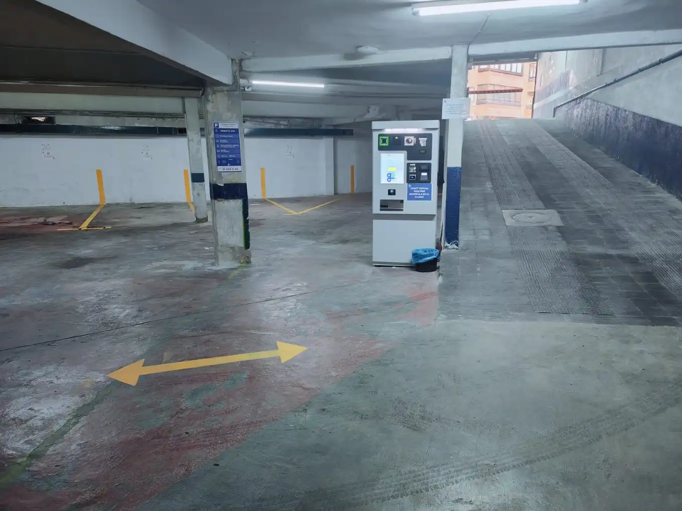 Parking de Garaje de alquiler en Madrid con Alarma