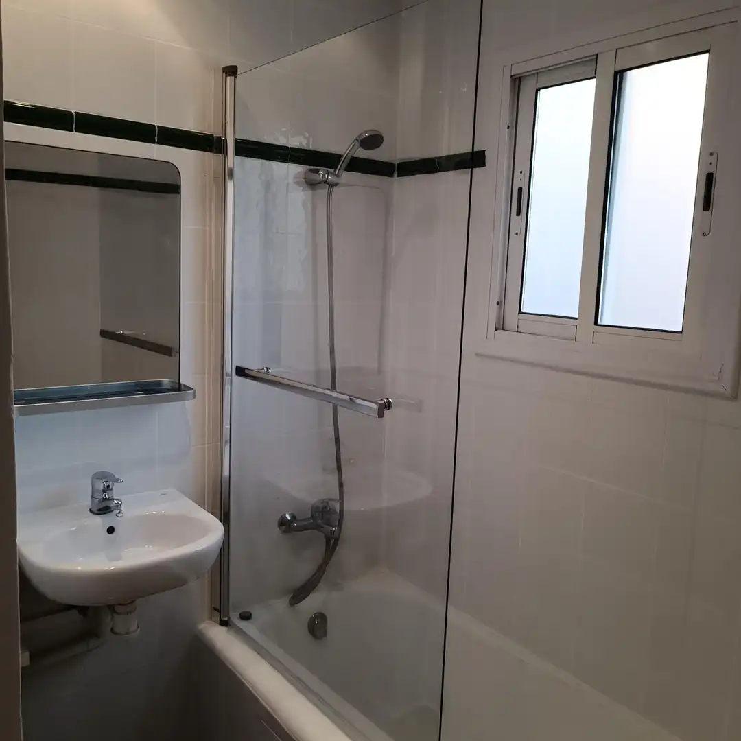 Attic for rent in Carrer del Comte Borrell, La Nova Esquerra de l'Eixample