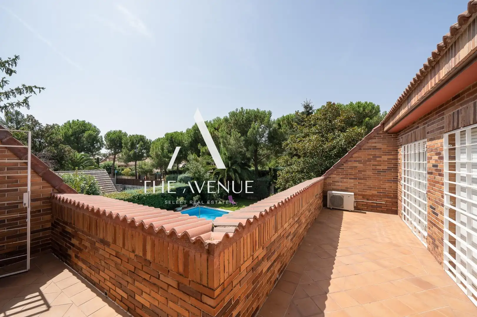 Terrassa de Casa o xalet en venda en Boadilla del Monte amb Aire condicionat, Calefacció i Jardí privat