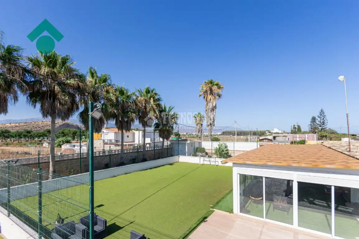Garden of Houses for sale in Vélez-Málaga  with Air Conditioner, Terrace and Swimming Pool