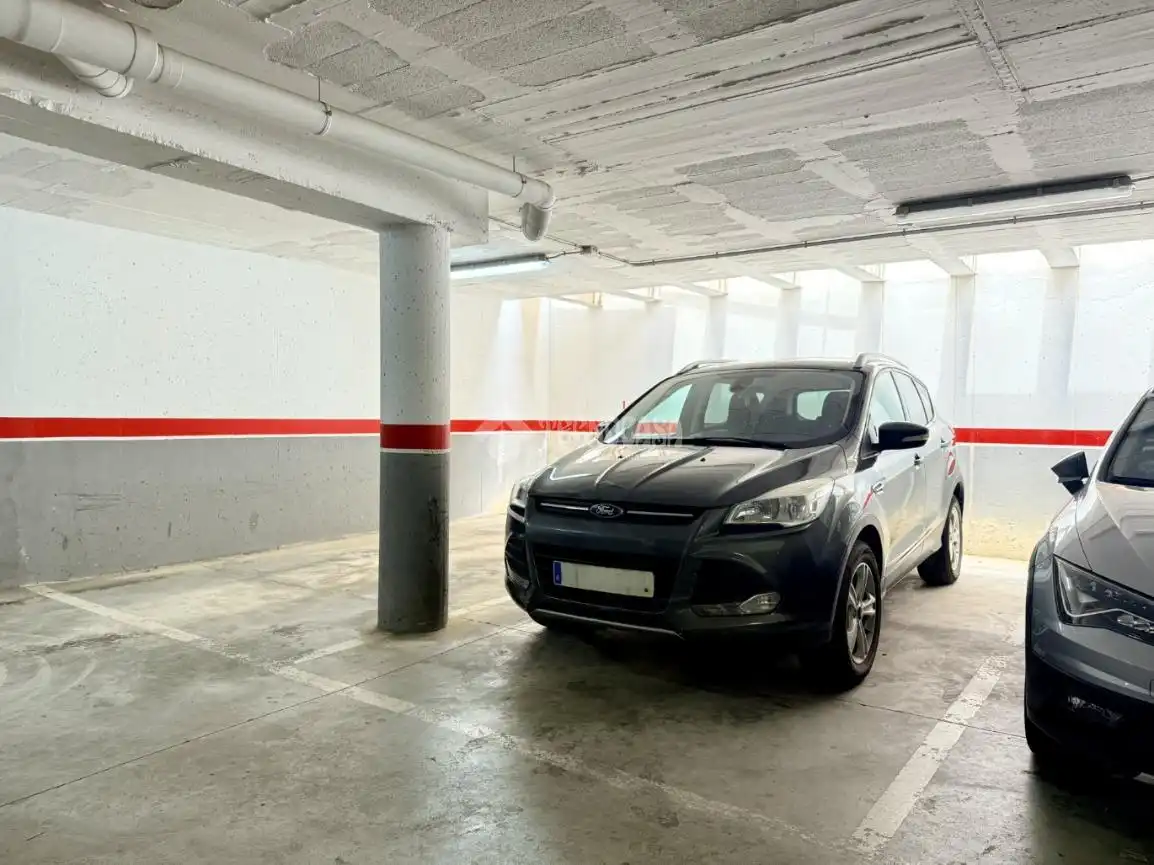 Parking de Piso en venta en Sant Pere de Ribes con Calefacción, Amueblado y Balcón
