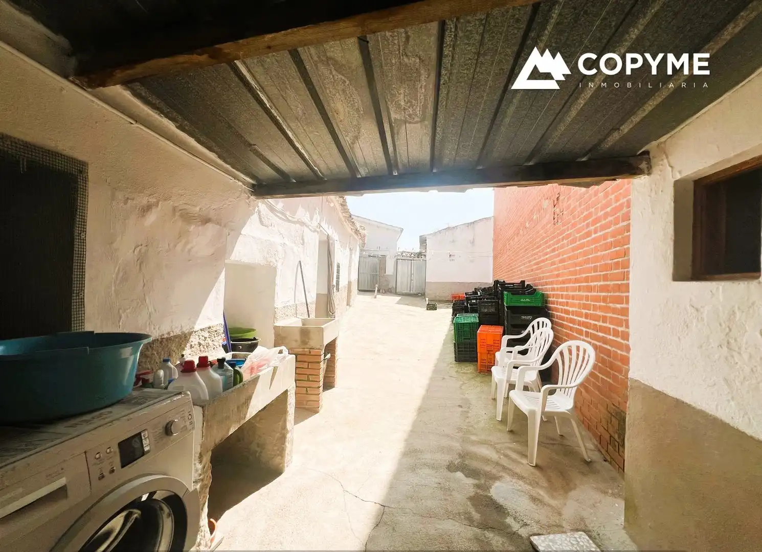 Vista exterior de Casa o chalet en venta en La Puebla de Montalbán con Trastero