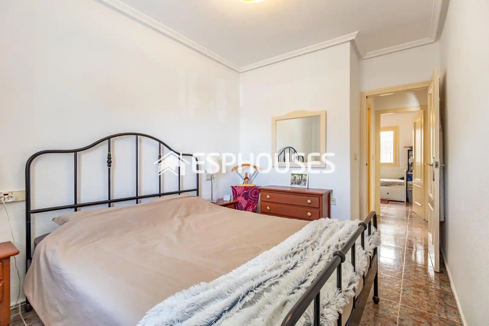 Habitación de Planta baja en venta en Guardamar del Segura con Aire acondicionado, Terraza y Balcón