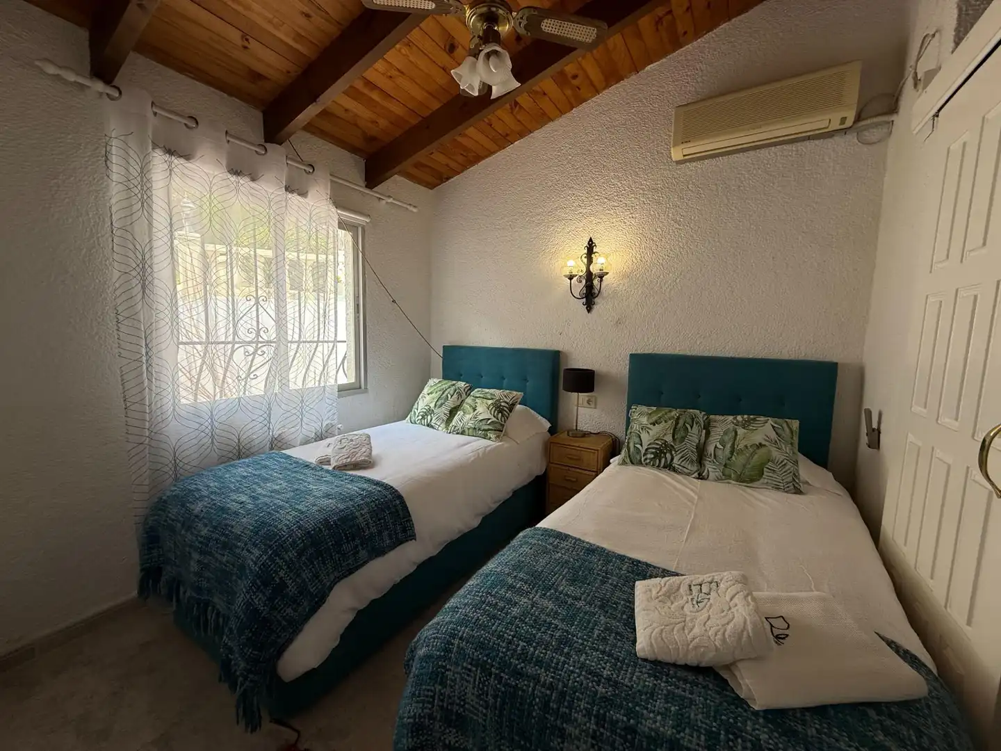 Bedroom of Houses for sale in Dénia  with Air Conditioner, Heating and Private garden
