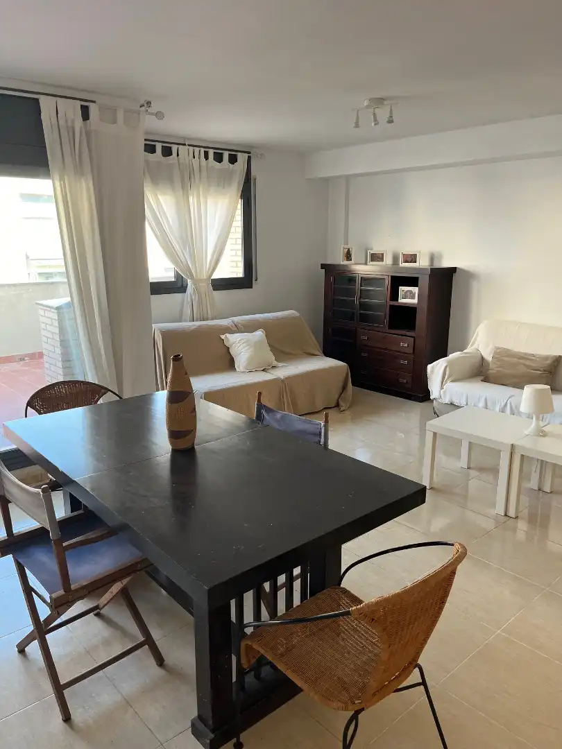 Sala d'estar de Casa adosada en venda en Torredembarra amb Calefacció, Terrassa i Moblat