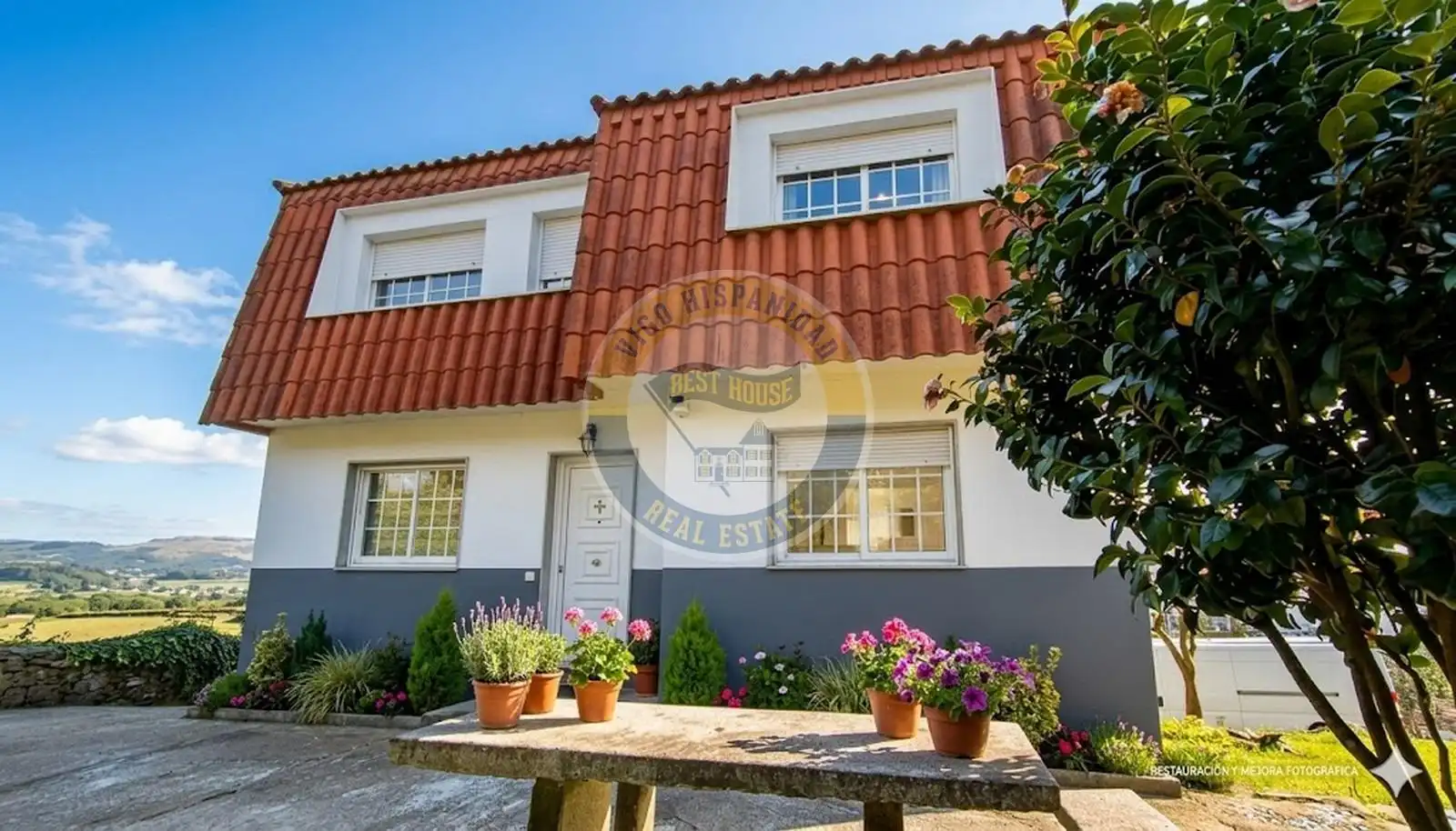 Vista exterior de Casa o chalet en venta en Vigo  con Calefacción, Jardín privado y Terraza