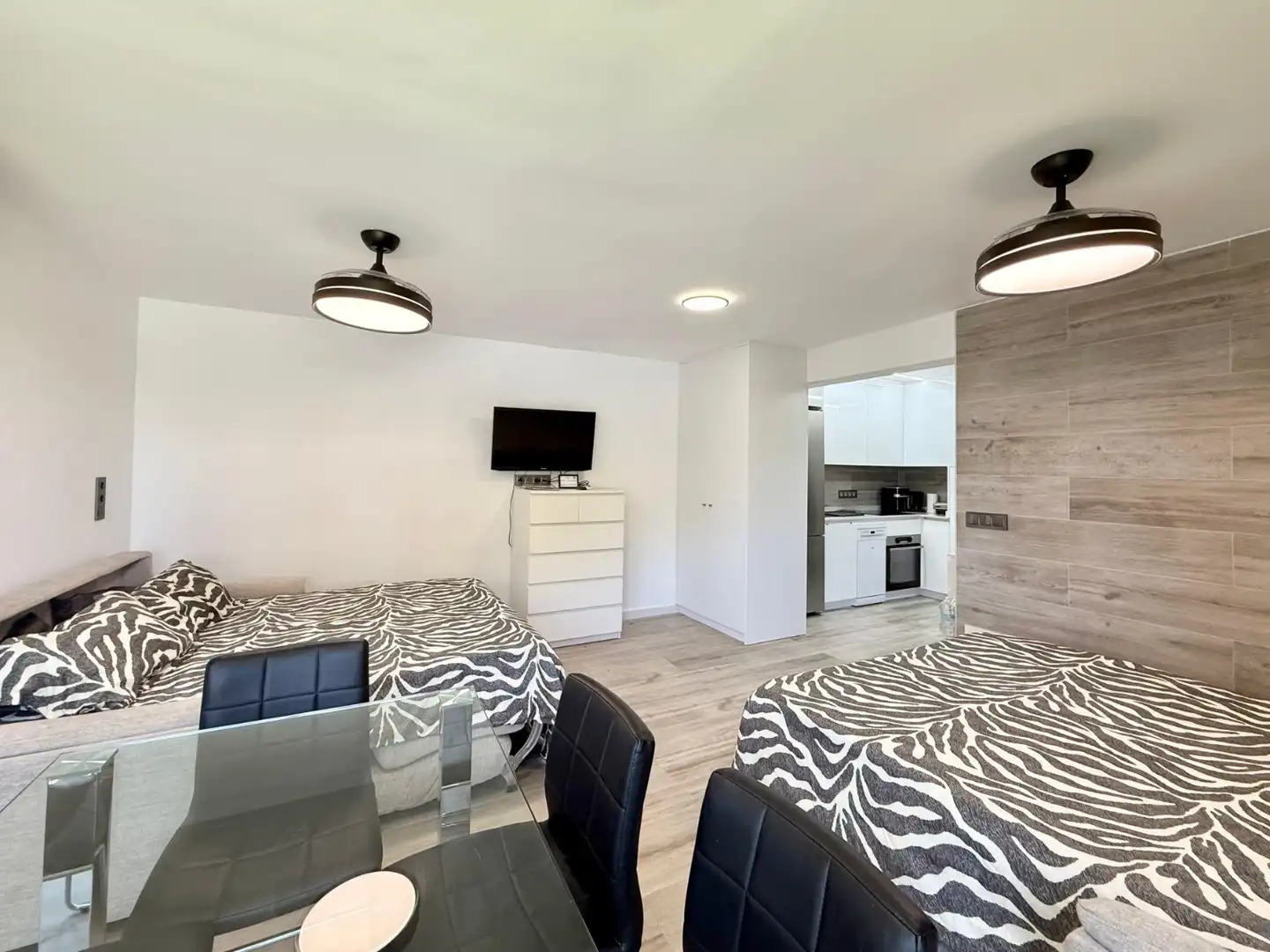 Comedor de Estudio de alquiler en Orihuela con Aire acondicionado, Calefacción y Amueblado