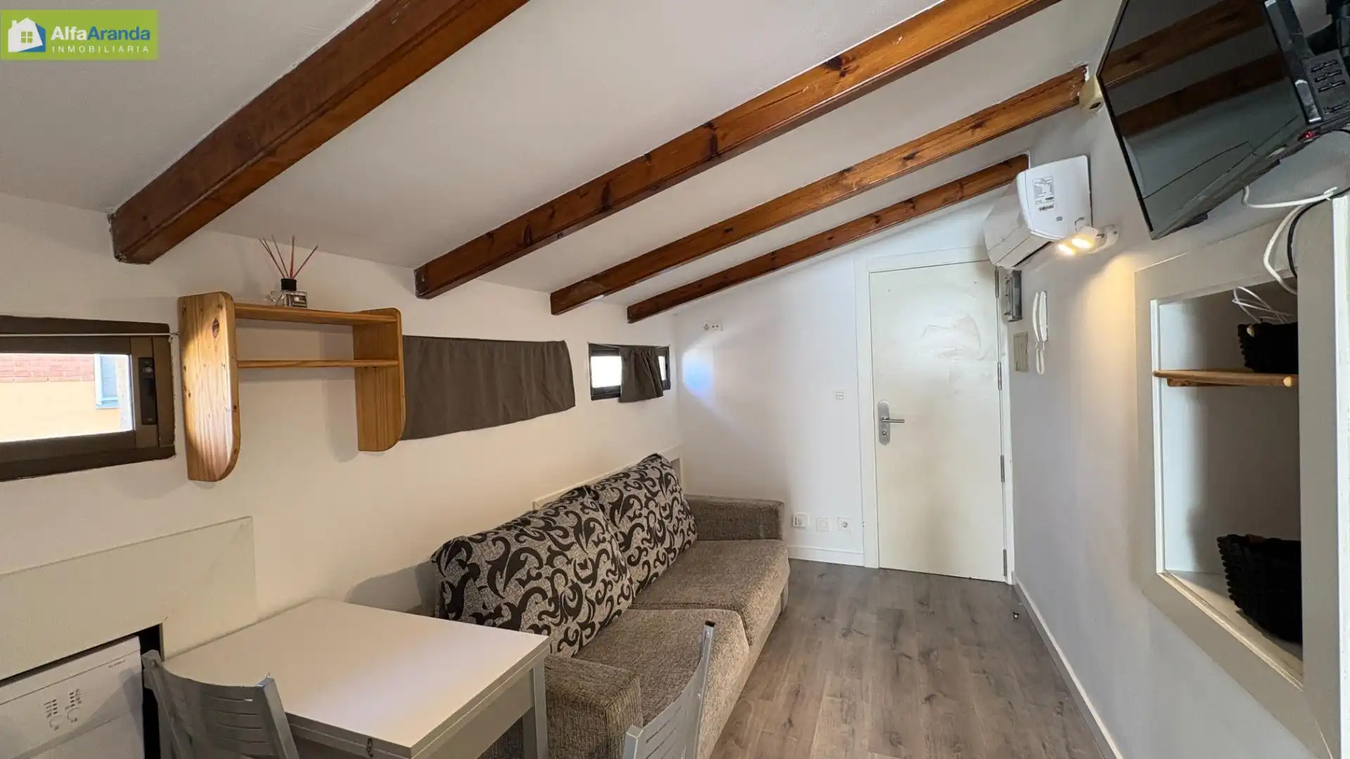 Sala d'estar de Estudi de lloguer en Aranda de Duero amb Aire condicionat, Calefacció i Terrassa