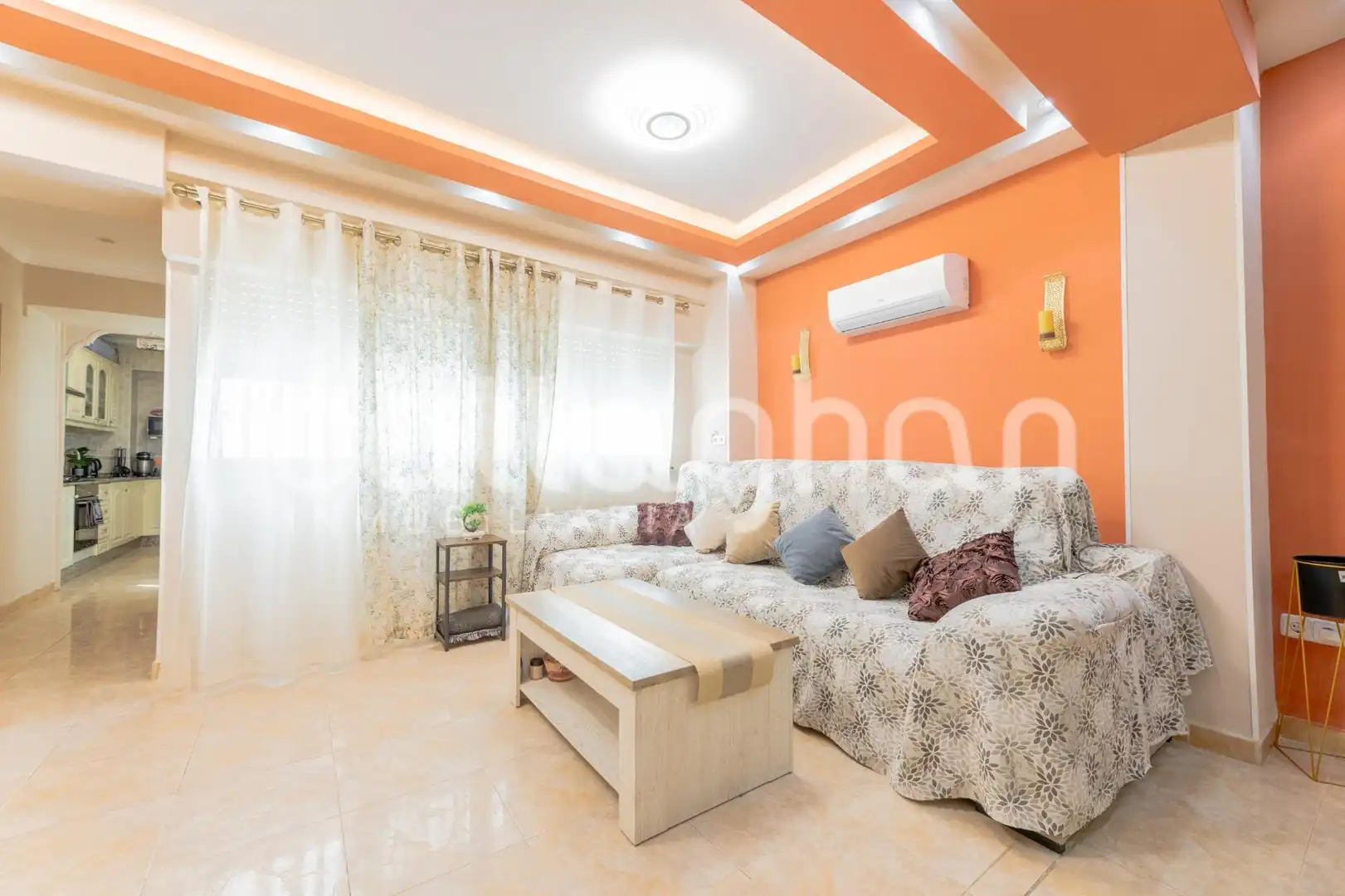 Living room of Flat for sale in Silla  with Air Conditioner, Terrace and Furnished