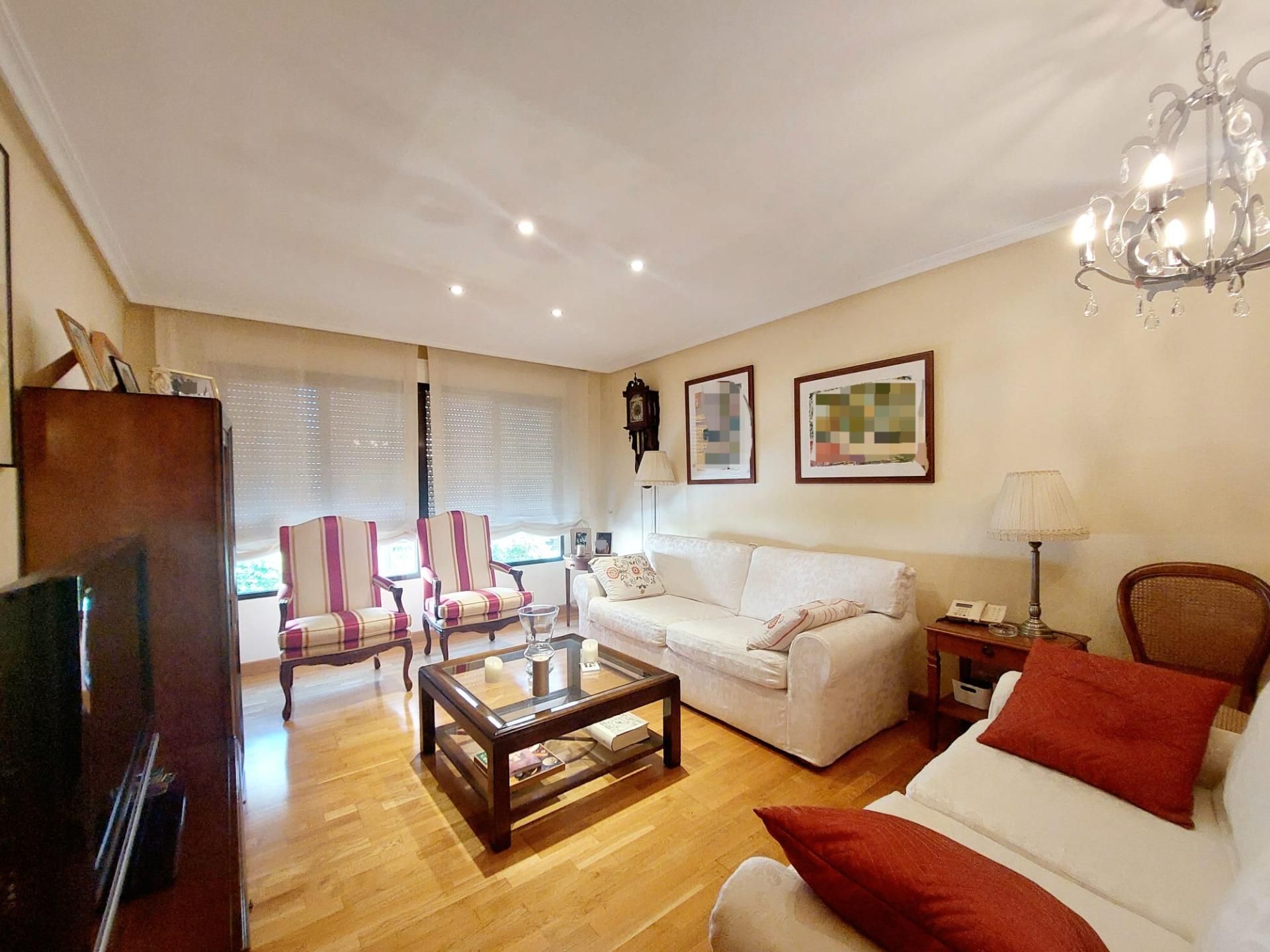Living room of Flat for sale in  Murcia Capital  with Air Conditioner, Heating and Parquet flooring