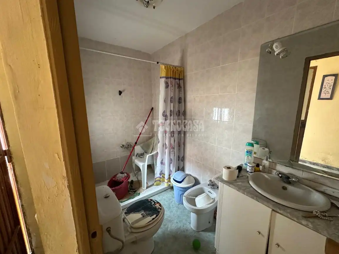 Bathroom of Houses for sale in Espeluy  with Air Conditioner and Heating