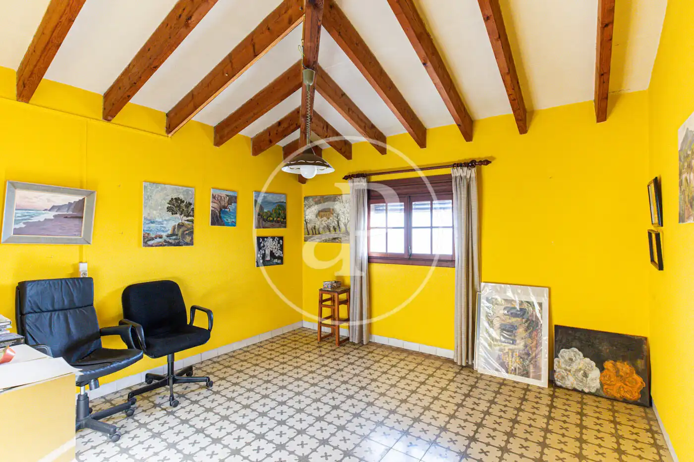 Houses for sale in Carrer de Victorio Luzuriaga, Sant Agustí