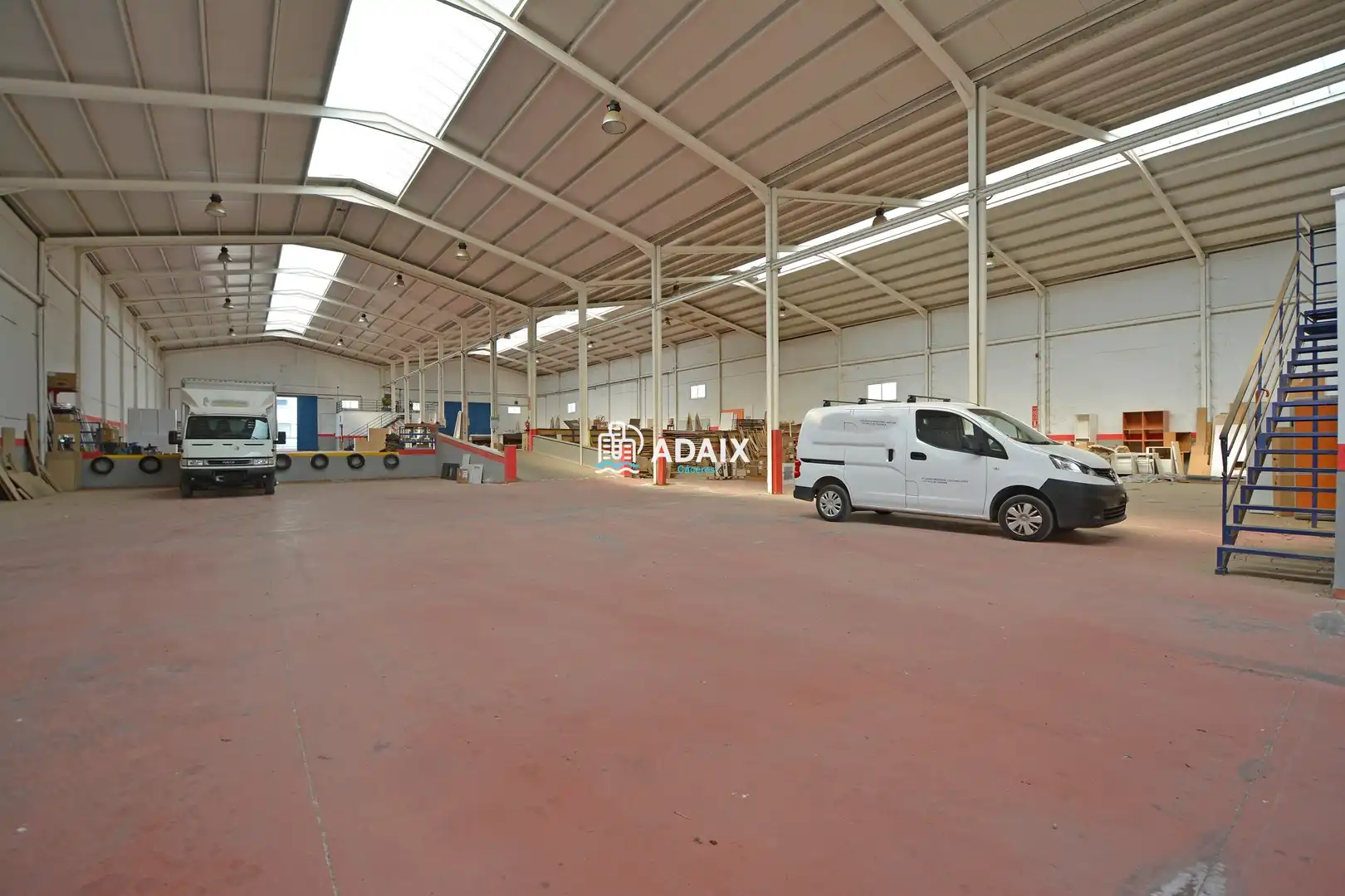 Nave industrial en venta en Arroyo de la Luz