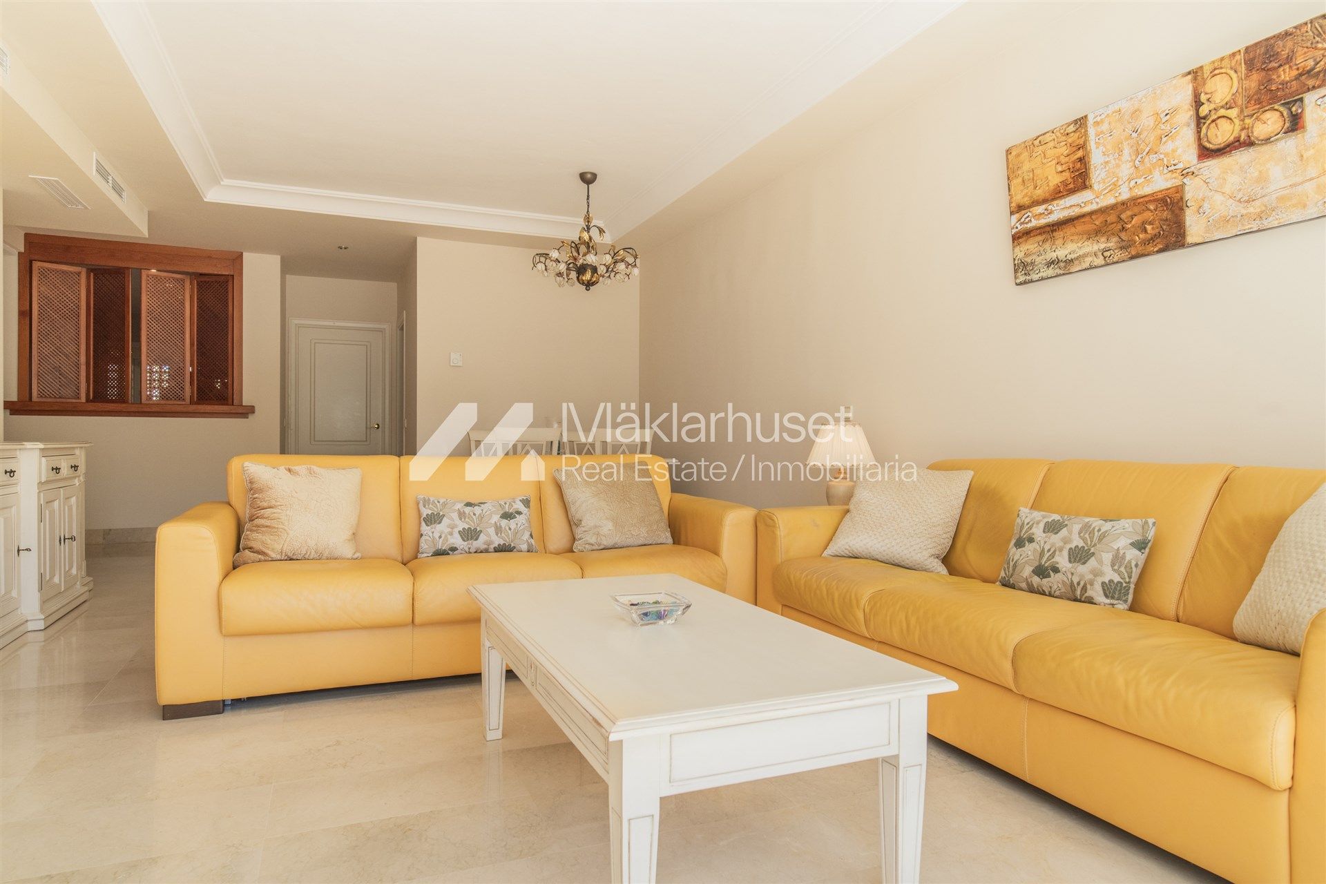 Sala d'estar de Apartament en venda en Marbella amb Terrassa i Internet