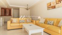 Living room of Apartment for sale in Marbella  with Terrace and Internet