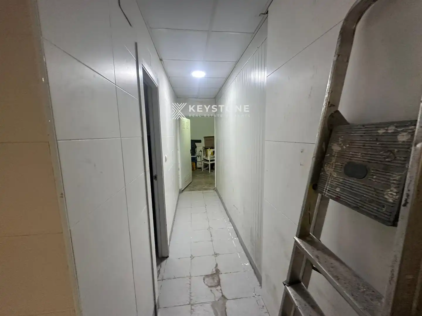 Commercial properties for sale in Alicante / Alacant  with Air Conditioner, Terrace and Furnished