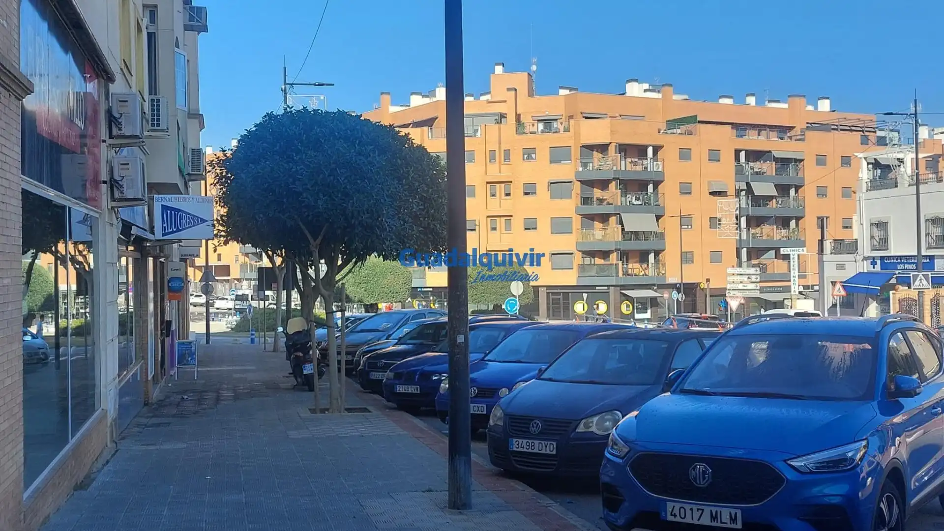 Parking de Local en traspaso en Montequinto con Amueblado